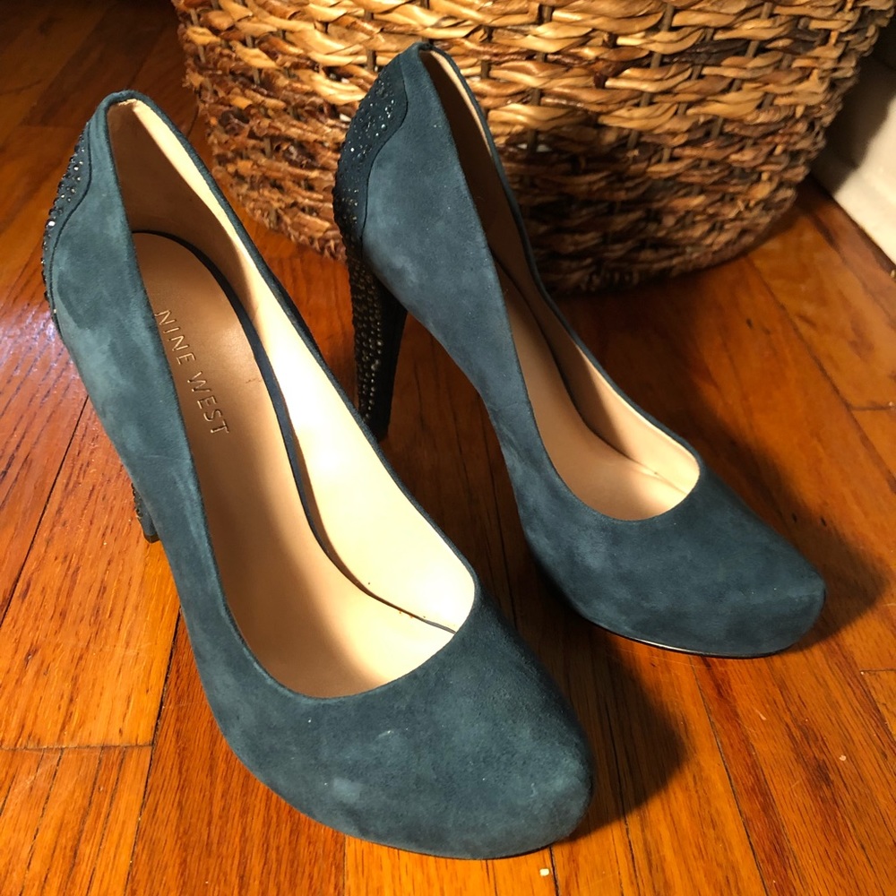 🆕 Nine West teal suede pumps. Size 6 New/No Box